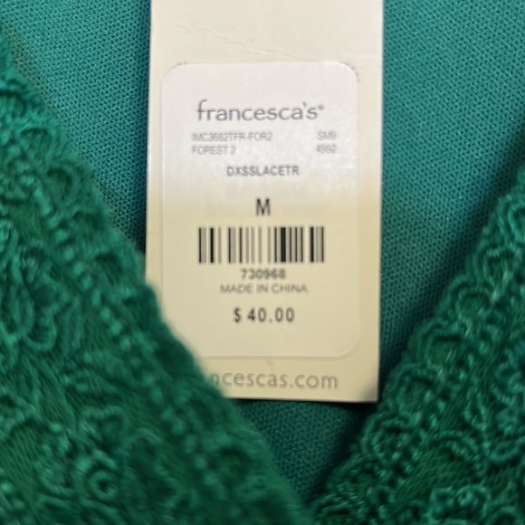 Rich green crop top, with wide sleeves and invisible side zipper. - Picture 6 of 6